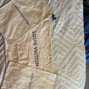 Louis Vuitton Cream Dust Cover Bags